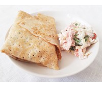 Блинчики "Цезарь" 100 г. етч, сыр, майон, пом, салат кит